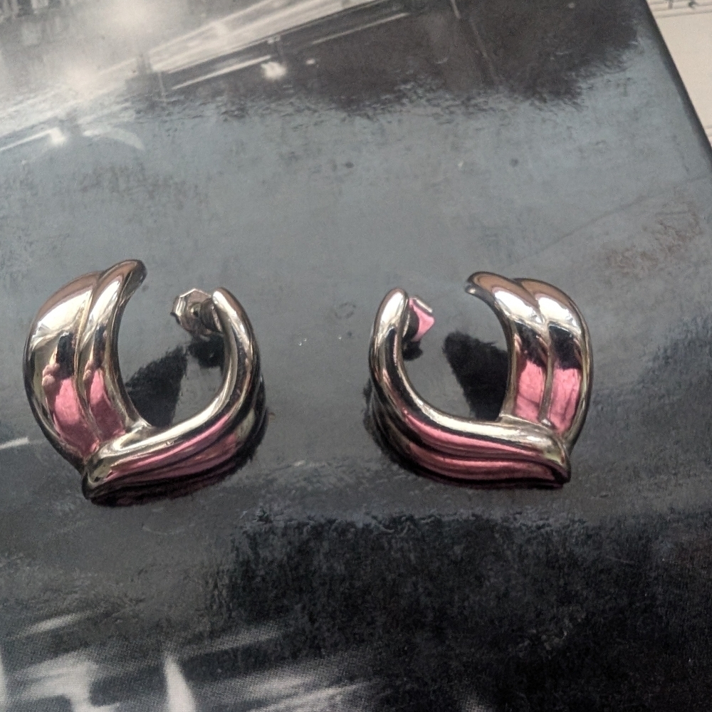 Elegant Silver and Pink Women's Earrings